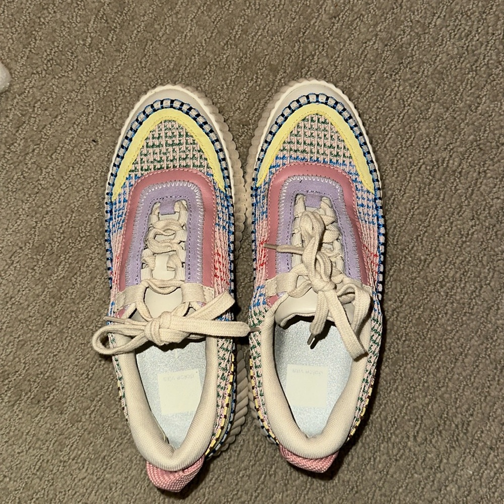 Dolce Vita Women's Dolen Sneaker Size 8
